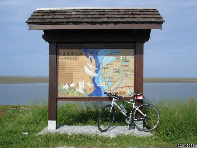 高雄美術館-台灣極西行(國聖燈塔)一日騎