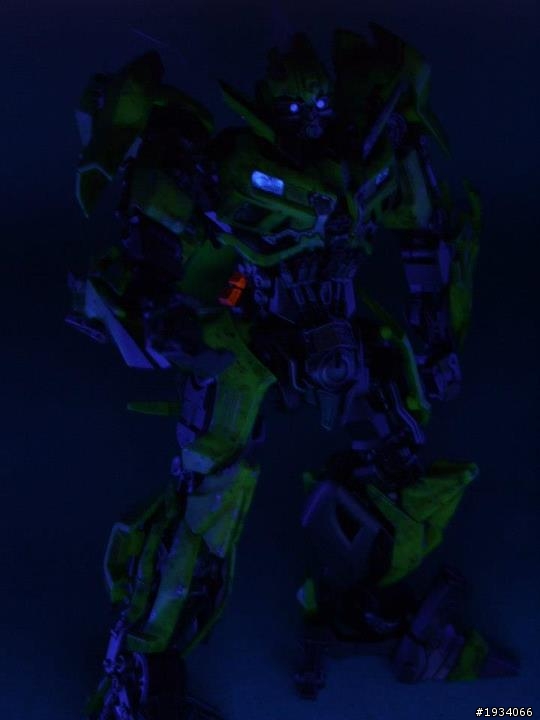 [分享] TRKARA TOMY - Bumblebee