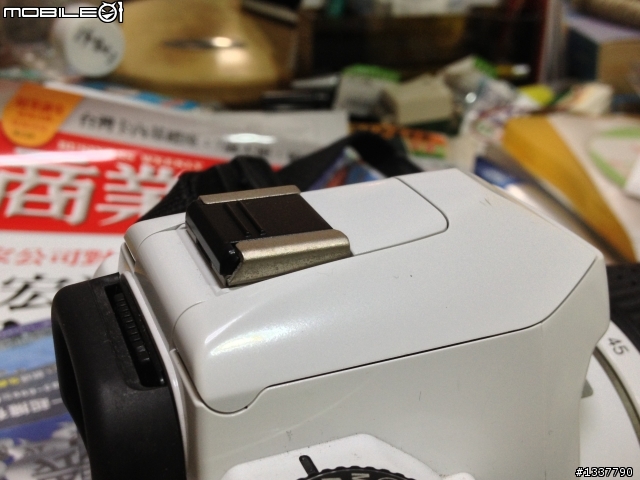 白色相機泛黃該如何處理?