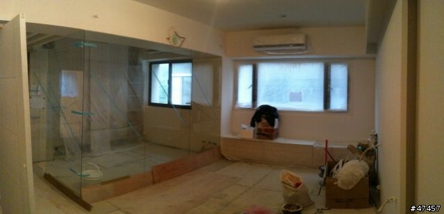 入住半年的家徒四壁風