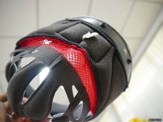 [開箱]OGK AerobladeIII 紅藍白配色!
