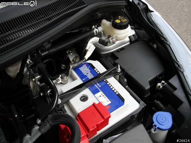 Ford FIESTA 1.6 4D 之林麥克駕馭心得 ~ 呼，花了6小時寫這篇第一次01試駕文章