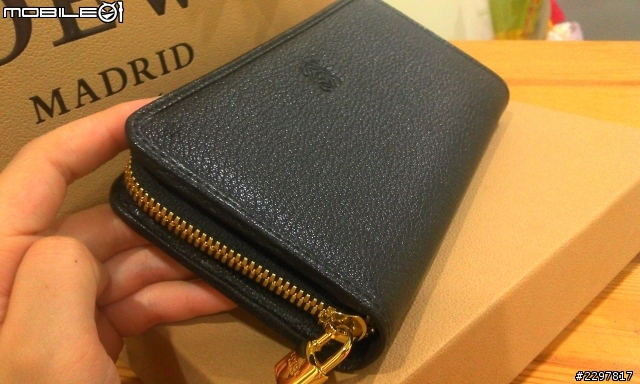 【長夾開箱】LOEWE LARGE ZIP AROUND LIPSTICK WALLET