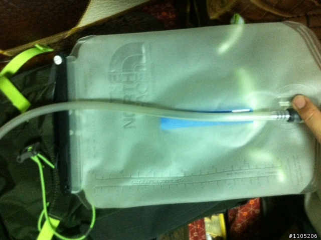 The North Face Torrent 8  水袋入手