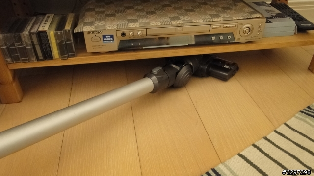 DYSON 輕型無線吸塵器 DC35 (開箱文)
