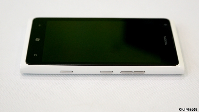 我的 Nokia Lumia 900 簡單介紹^^