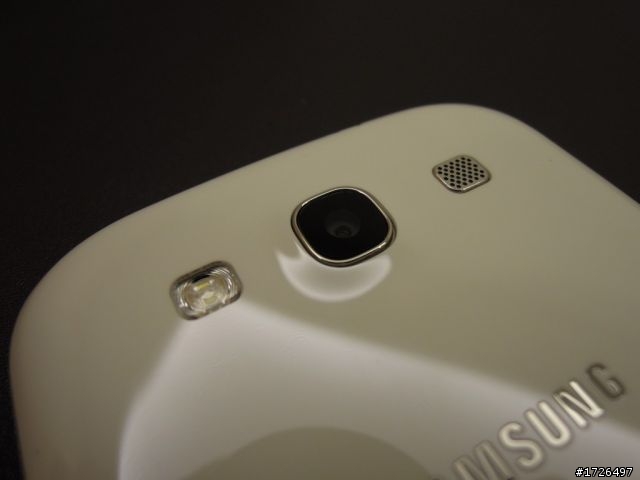 [開箱]「Samsung Galaxy SIII白得更有魅力!」+「藍白同堂相見歡」