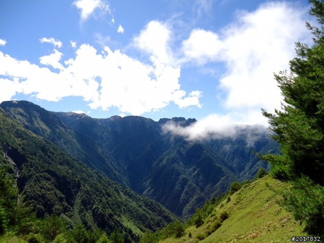 2012-8-12-13塔塔加麟趾山古道逍遙遊