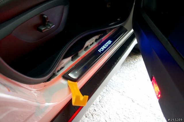 [DIY] Forester LED Door Sills Part2