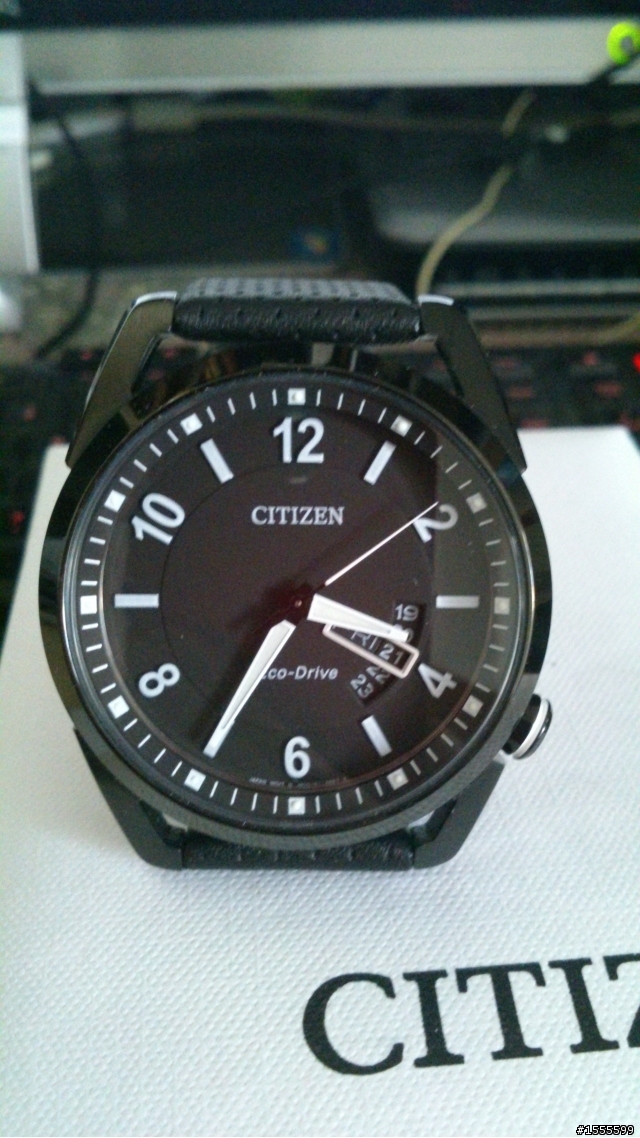 [分享] 新款CITIZEN Eco-Drive 星辰 光動能 AW0015-08E IP黑水晶玻璃皮帶腕錶 純圖開箱
