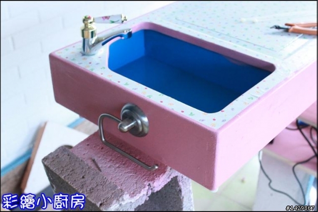 [ 硬漢工作室 ] 彩繪小廚房