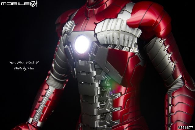 [Hot Toys]Iron Man 2 Mark V