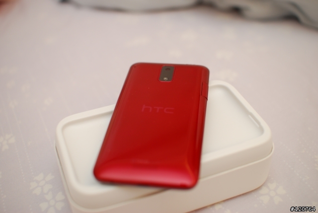 HTC J 開箱及HTC新一代與舊一代紅色手機PK