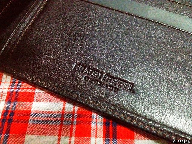 [分享] BRAUN BUFFEL 德國小金牛 短夾 125週年紀念款