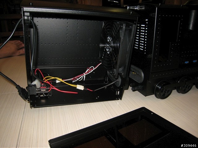 [開箱]聯力 2012年特別版CK-101火車機殼