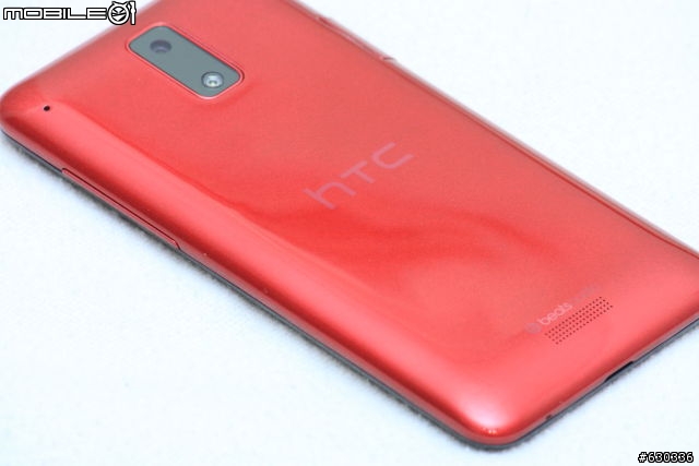 [開箱] HTC J 紅的明顯!
