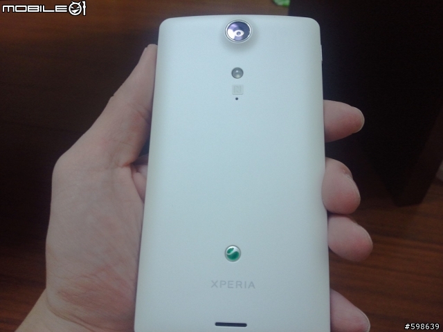 Sony Xperia TX 雙色版(黑、白雙色)開箱文