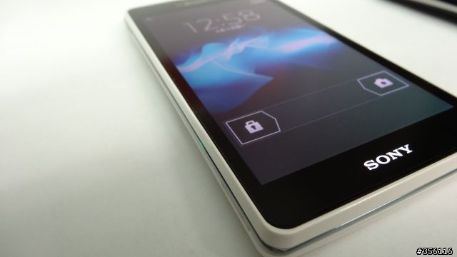 【開箱文】SONY XPERIA GX 白