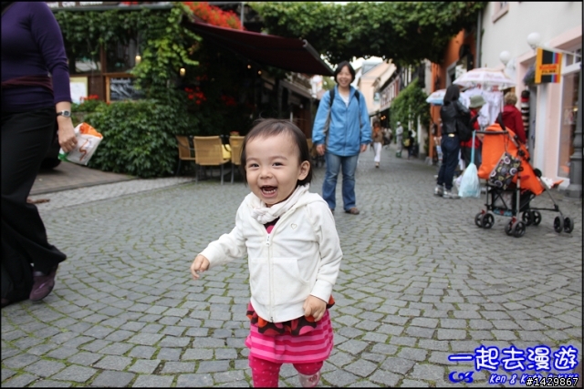 [ 硬漢走天涯 ] 1歲7個月幼幼兒同行的『德瑞自由行』