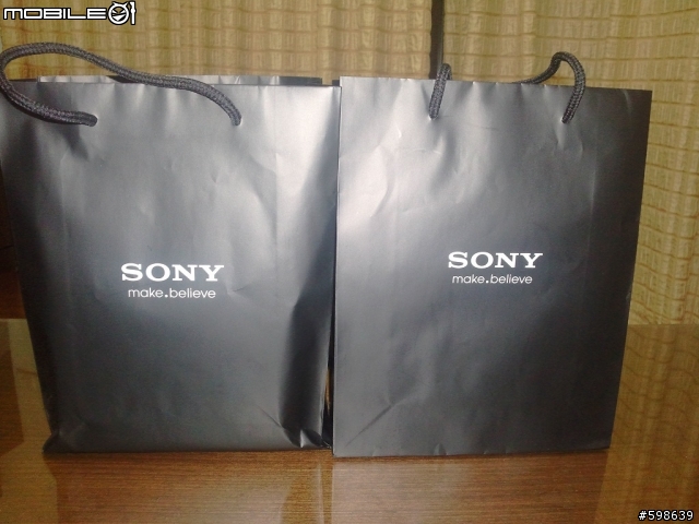 Sony Xperia TX 雙色版(黑、白雙色)開箱文