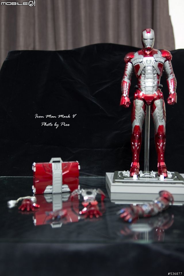 [Hot Toys]Iron Man 2 Mark V