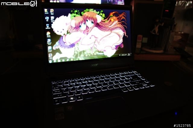 Acer M5-481G簡單開箱