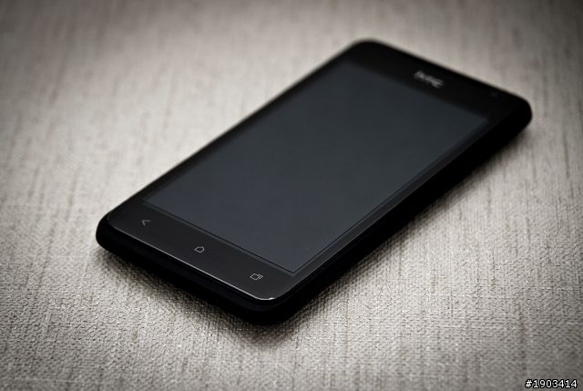 遲來的開箱 htc j ~  (圖多文多)