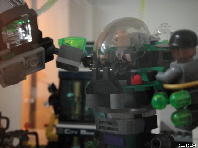 [分享] 床頭櫃上的LEGO~並請各位指點