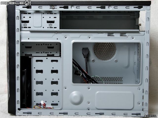 分享小板Z77主機很速配的CM Elite 344機殼