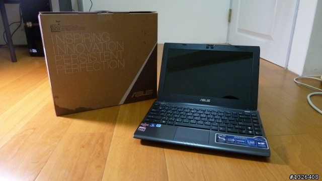 [偽開箱] ASUS EeePC 1225B 雙核心筆記型電腦