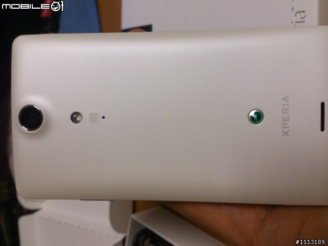 [開箱]XPERIA TX 白