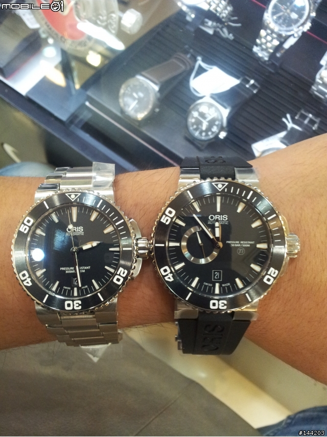 [開箱]2012.09.17 Oris Aquis【鈦】專業500米小秒針潛水機械腕錶-黑/46mm