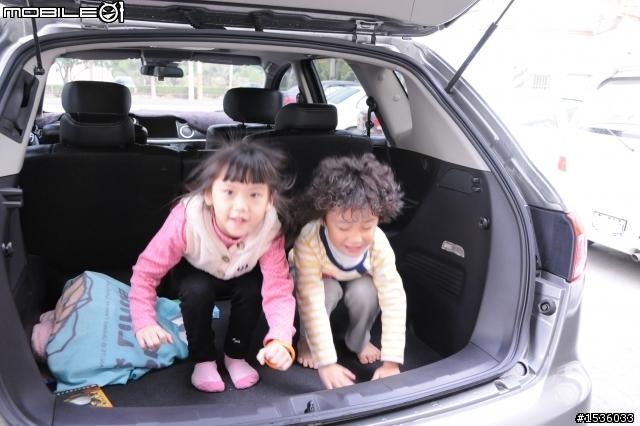 Luxgen SUV車震報告(1P、2P、3P、4P、5P、6P)