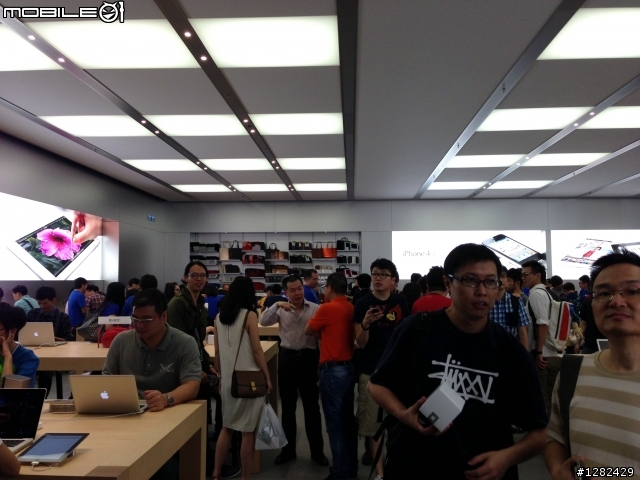 第二家Apple Store 在香港開幕 + 紀念品開箱 (圖多