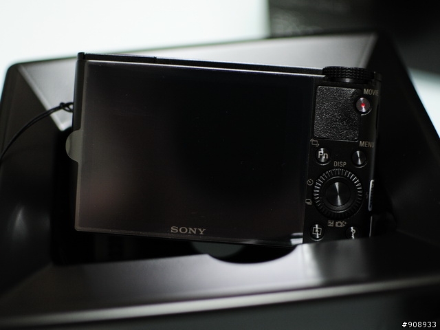 [開箱] 擁有1.0吋CMOS以及蔡頭的Sony DSC-RX100
