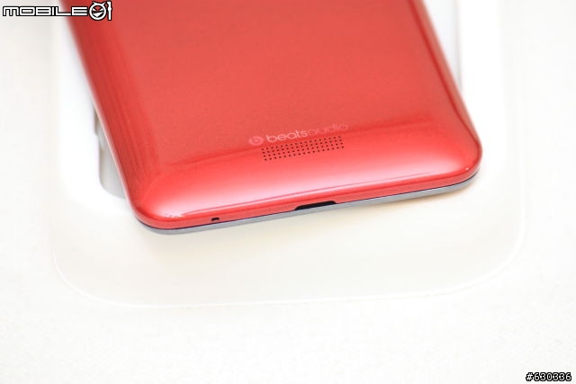 [開箱] HTC J 紅的明顯!