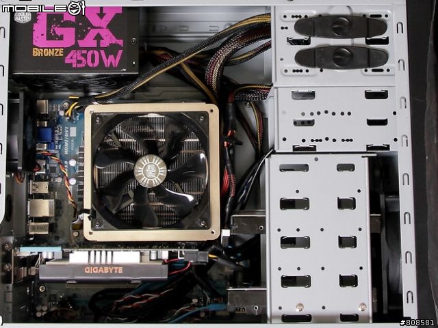 分享小板Z77主機很速配的CM Elite 344機殼