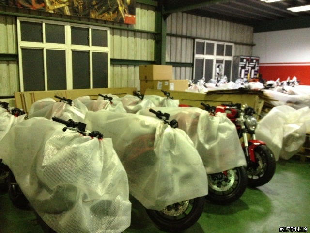 [開箱] DUCATI M796 終於跨上的豬腳蹄