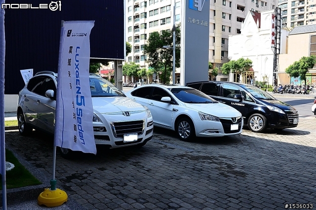 白色車萬歲：只是需要常洗車，感覺很累！
