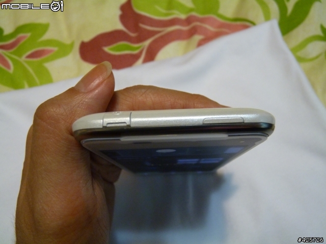 HTC J (白) 不專業開箱文