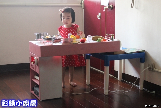 [ 硬漢工作室 ] 彩繪小廚房
