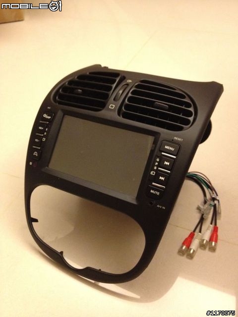 [開箱] 車用主機 for Peugeot 206