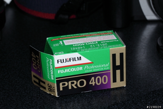 踏入全幅的第一步 - EOS 300底片機開箱