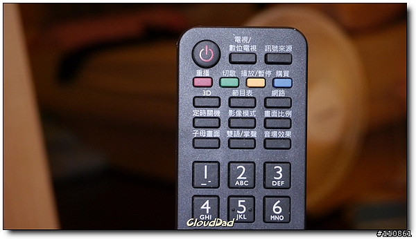 親子 影劇 卡拉OK一次到位 - BenQ E42-6500超薄型3D LED TV