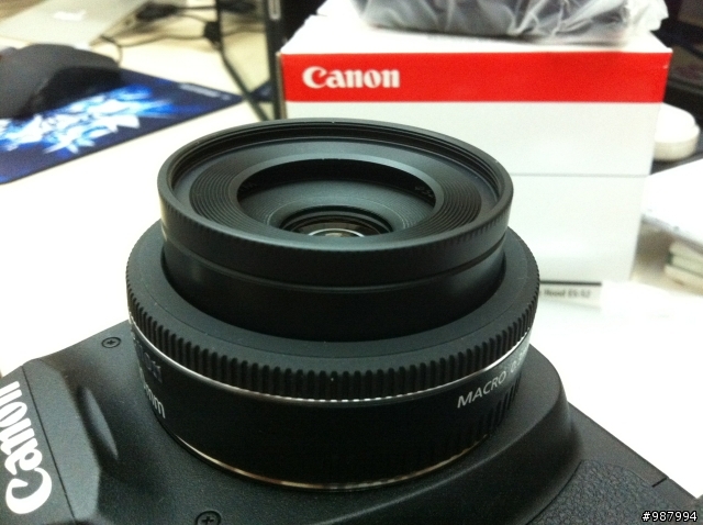 [開箱不評測] Canon 40mm f2.8 STM