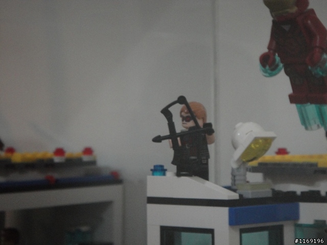 [分享] 床頭櫃上的LEGO~並請各位指點