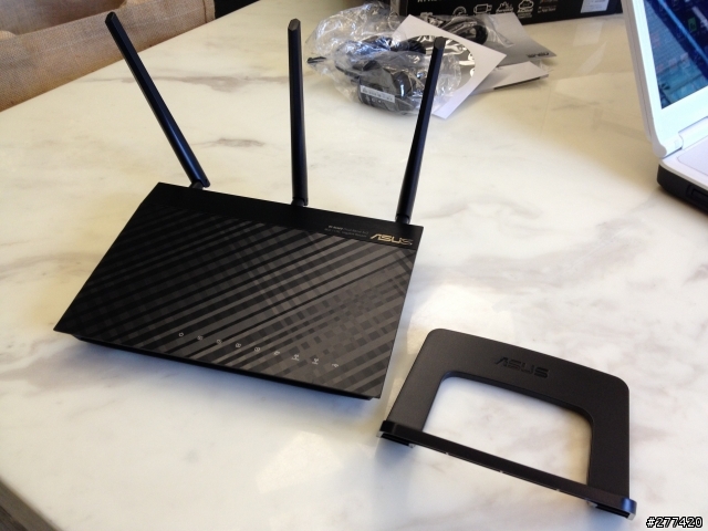 [開箱] ASUS RT-AC66U開箱 & 不專業測試