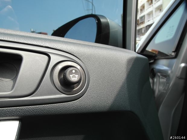 Ford Fiesta開回家囉~