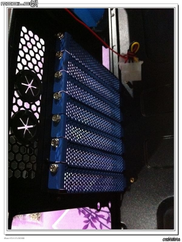 Raidmax 希洛斯 HELIOS 透側黑化中塔型機殼 開箱