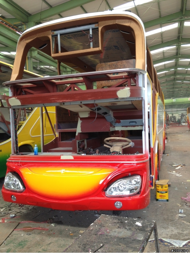 Scania K380 底盤
